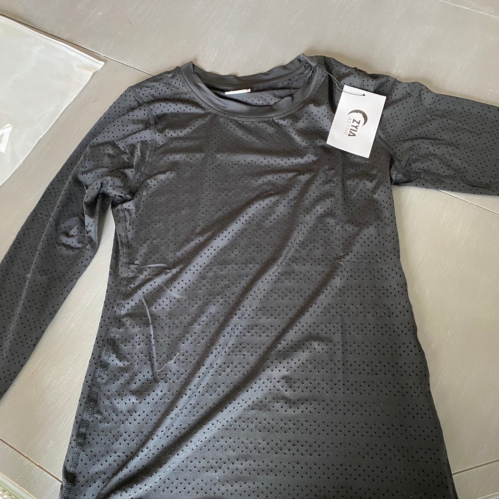 ZYIA BLACK CHILL LONG T - Picture 2 of 2